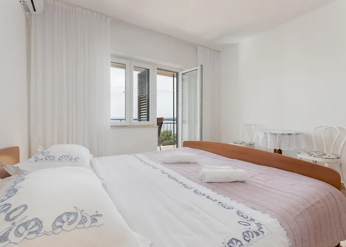 Brela Family Apartment