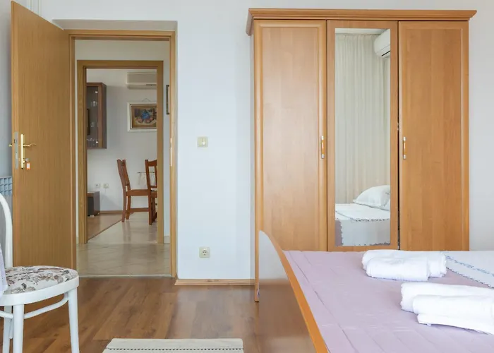 Brela Family Apartment